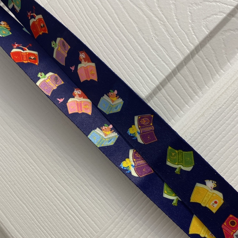 Disney Princess Book Lanyard - Picture 3 of 3